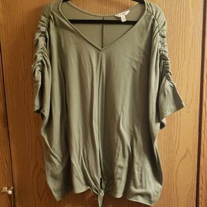 Terra & Sky Green Relaxed Ruched Short Sleeve Blouse